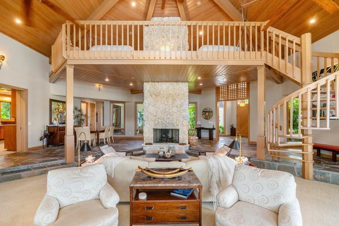 Photo of 6400 SE Inlet Way