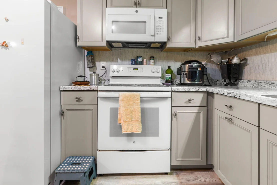 Photo of 1940 SE 8TH Avenue
