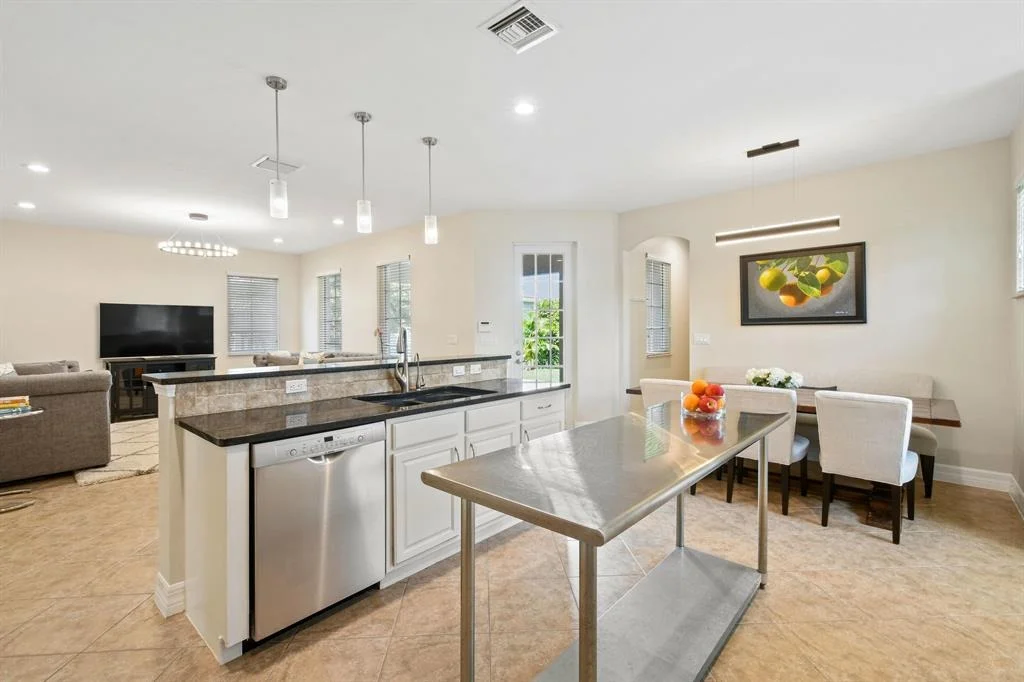 Photo of 103 Ashford Avenue