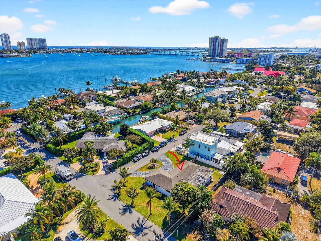 Photo of 3651 Palm Drive