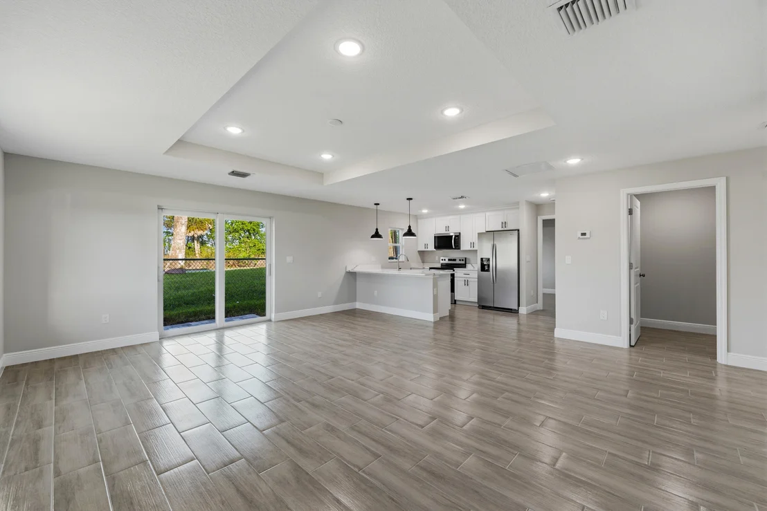 Photo of 4335 SW 15th Way