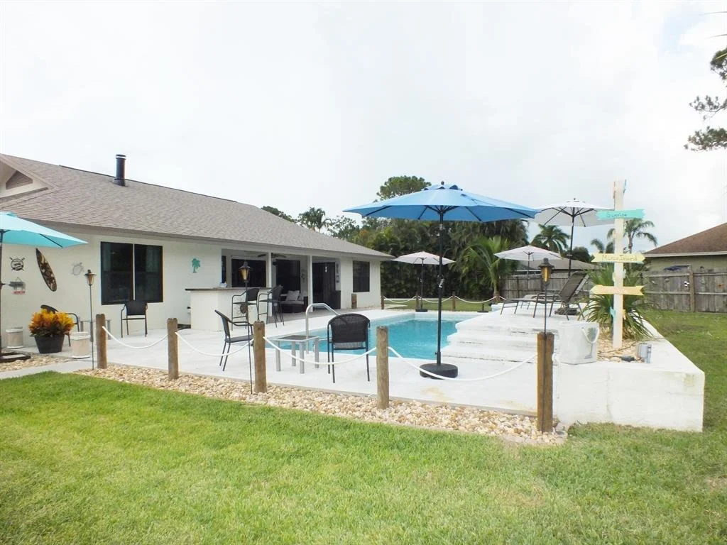 Photo of 115 Laurel Way