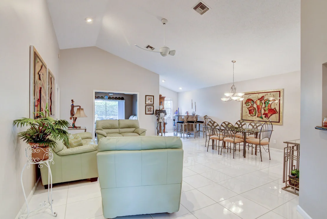 Photo of 6081 Bluegrass Drive