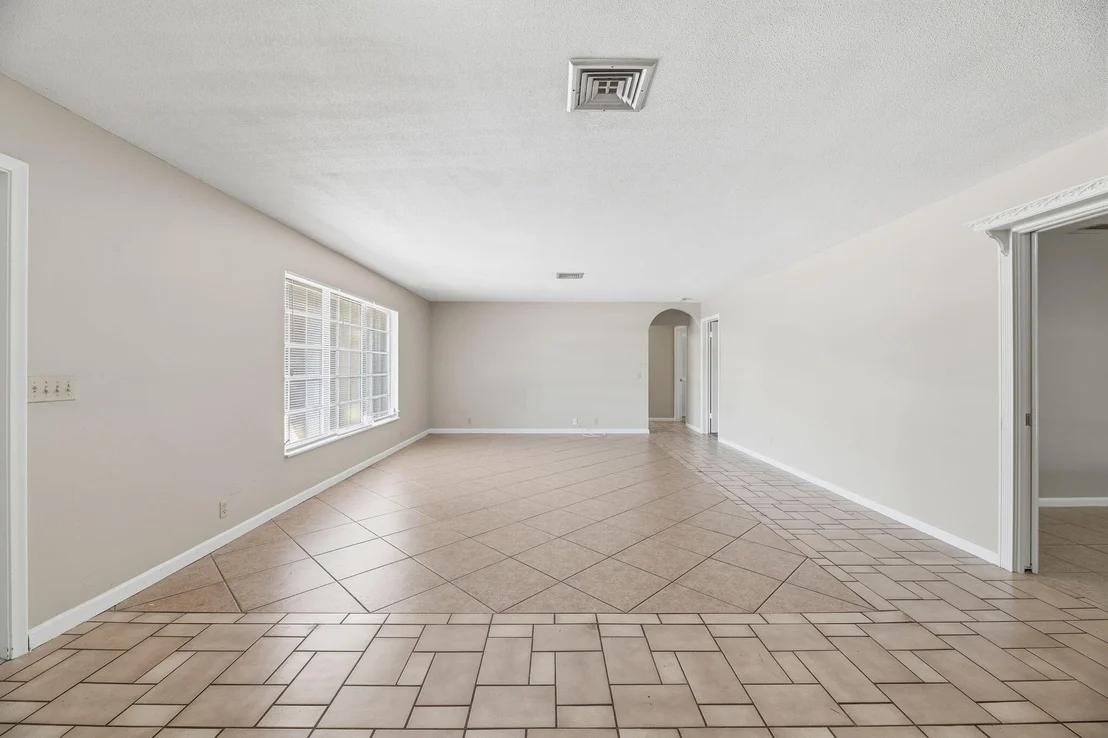 Photo of 232 Gleneagles Drive