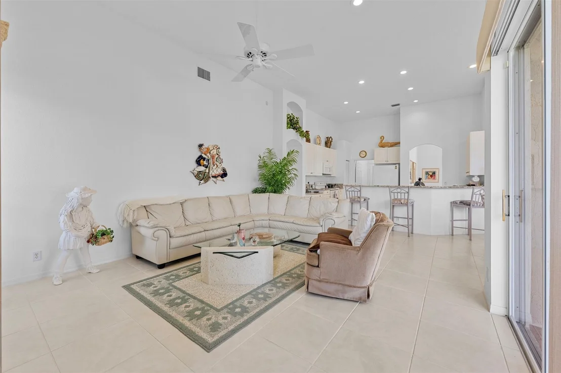 Photo of 10307 Lexington Estates Boulevard