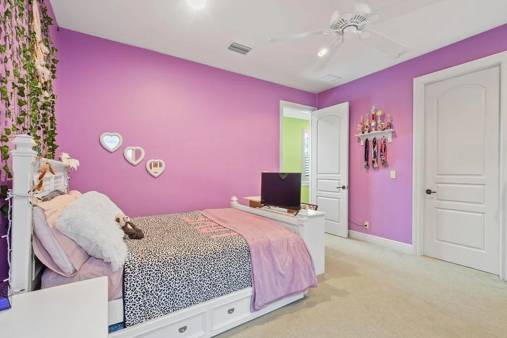 Photo of 3338 Greenway Drive