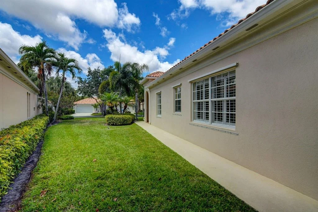 Photo of 2065 Valencia Drive