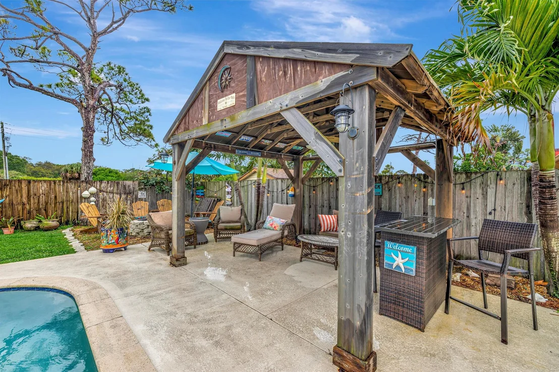 Photo of 7130 Thompson Road