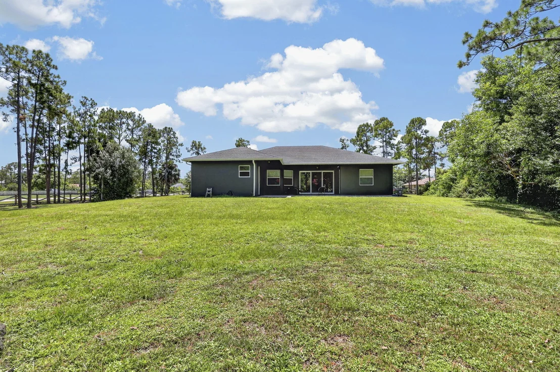 Photo of 17519 Tangerine Boulevard