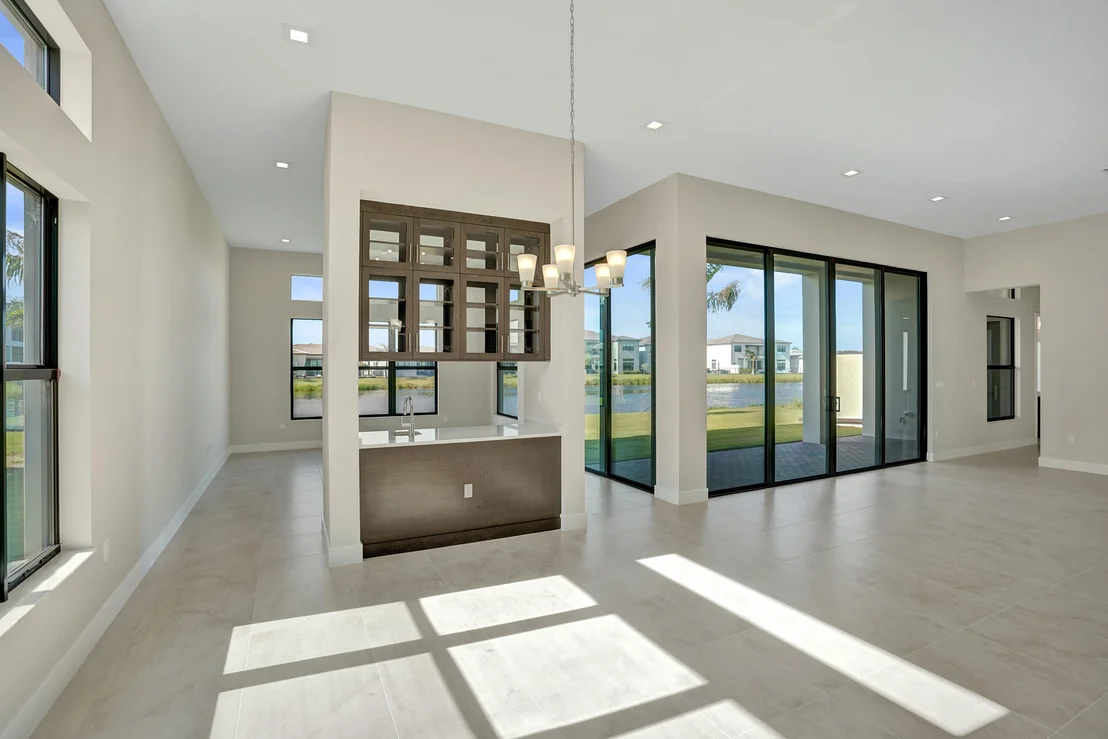 Photo of 9547 Riverside Park Drive