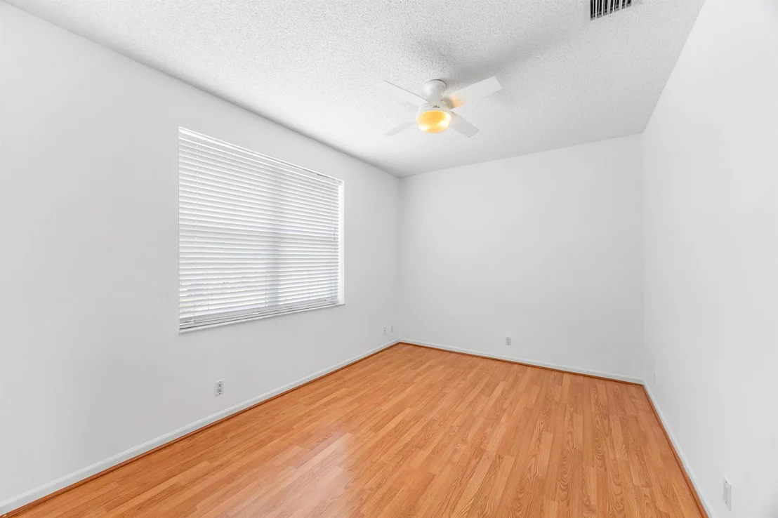 Photo of 6145 Indian Forest Circle