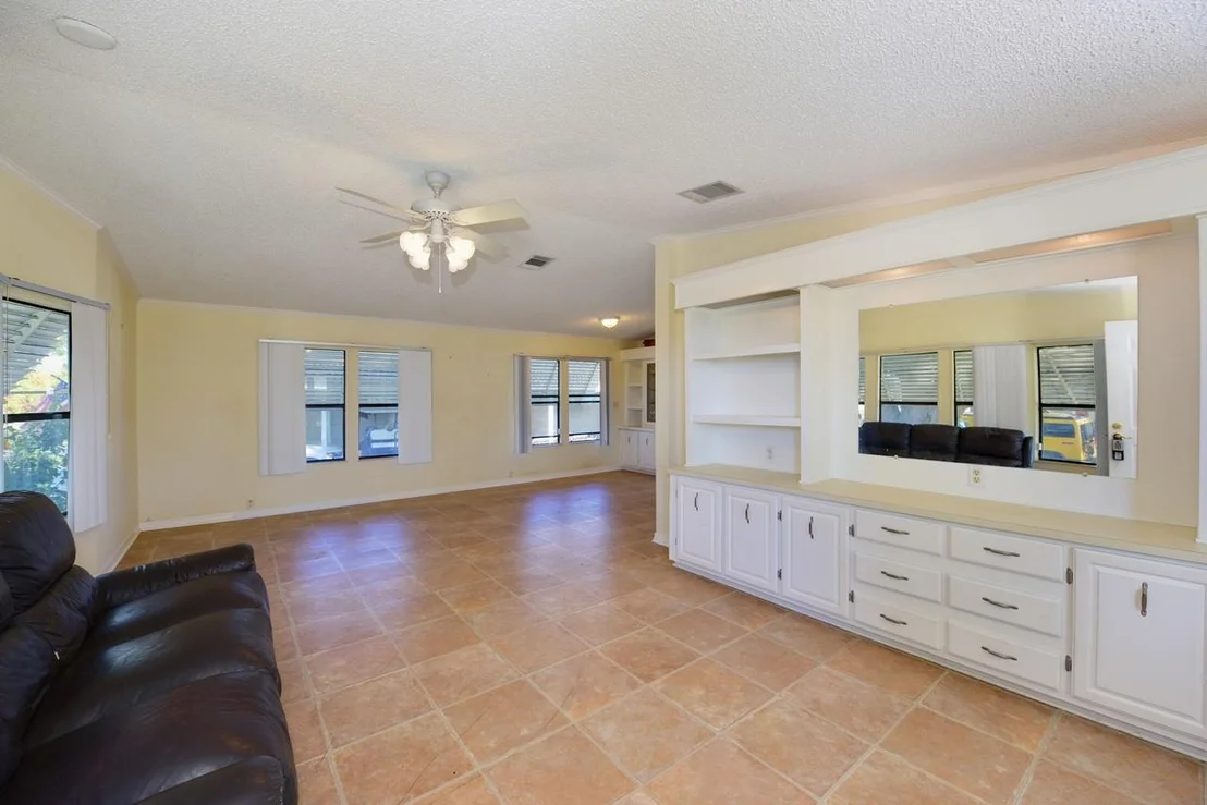 Photo of 550 Tarpon Drive