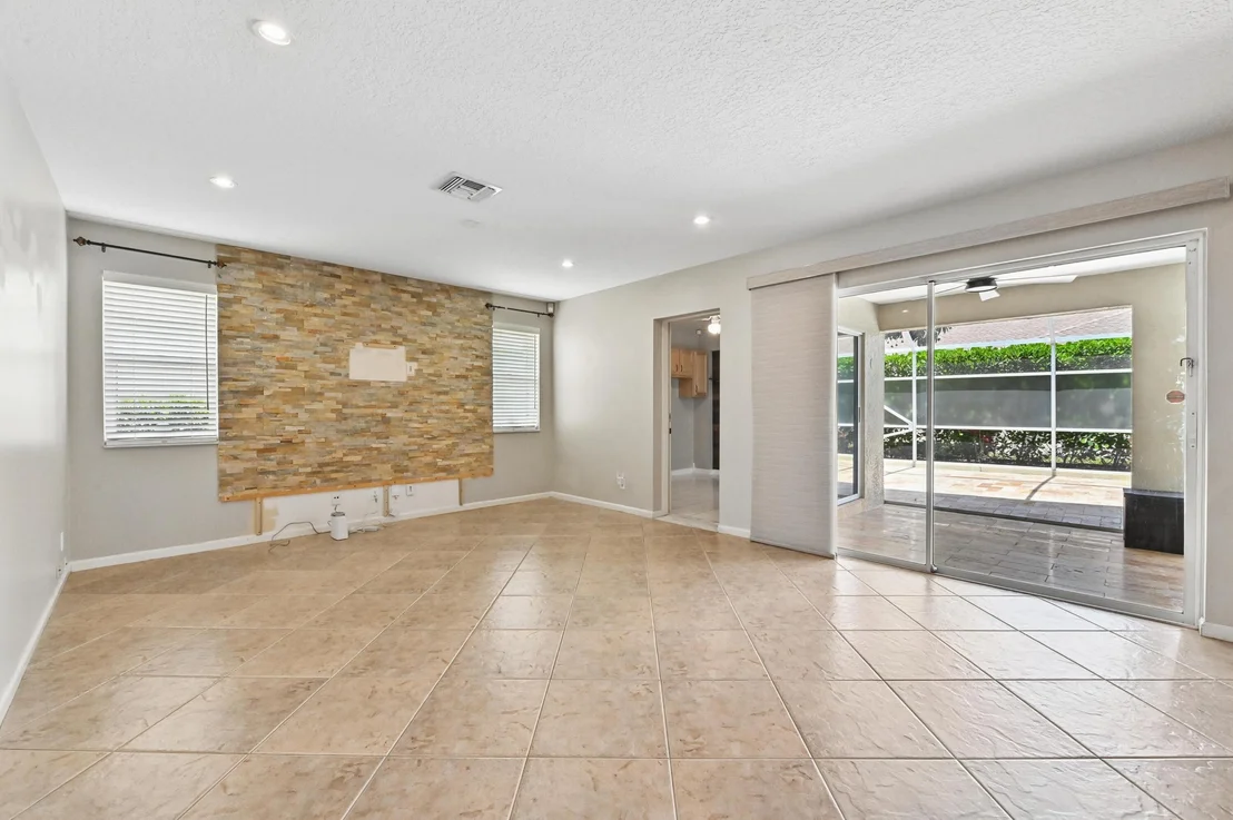 Photo of 1163 Peninsula Way
