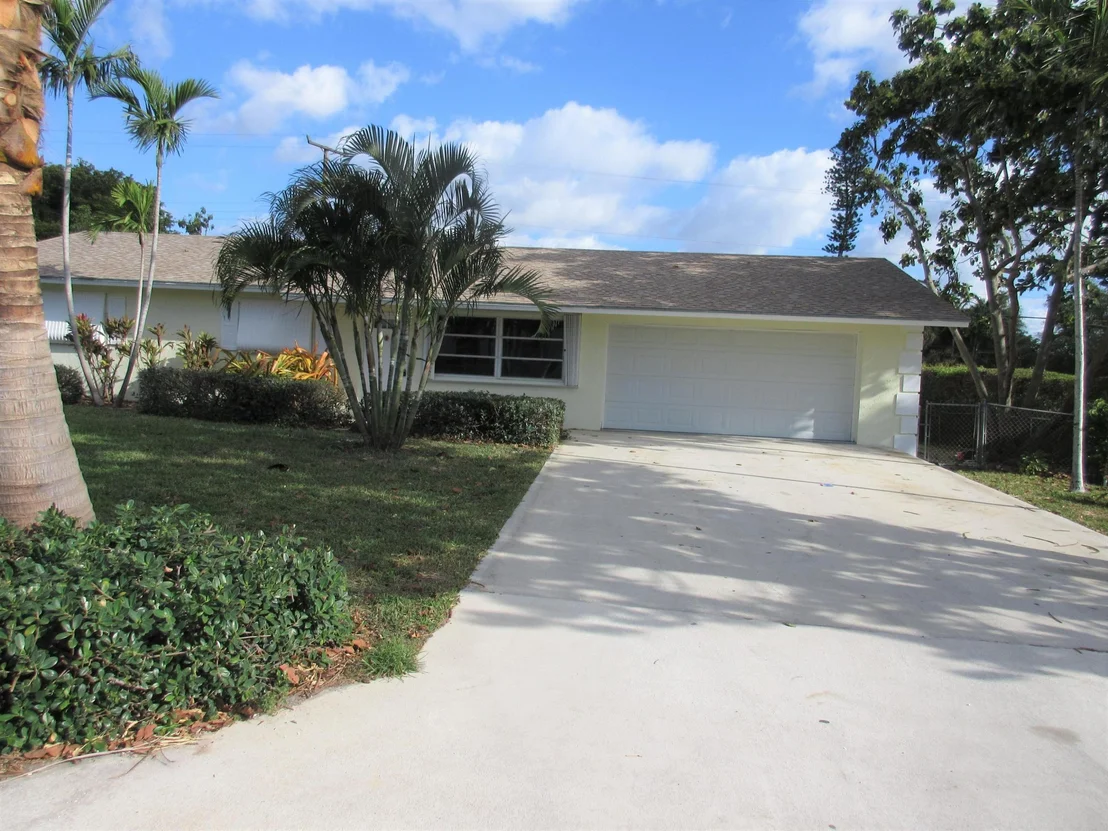 Photo of 3592 Marlin Street