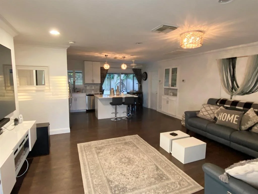 Photo of 118 Banyan Circle
