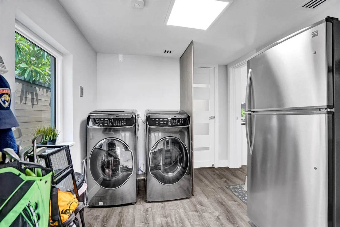 Photo of 131 SE 8th Street