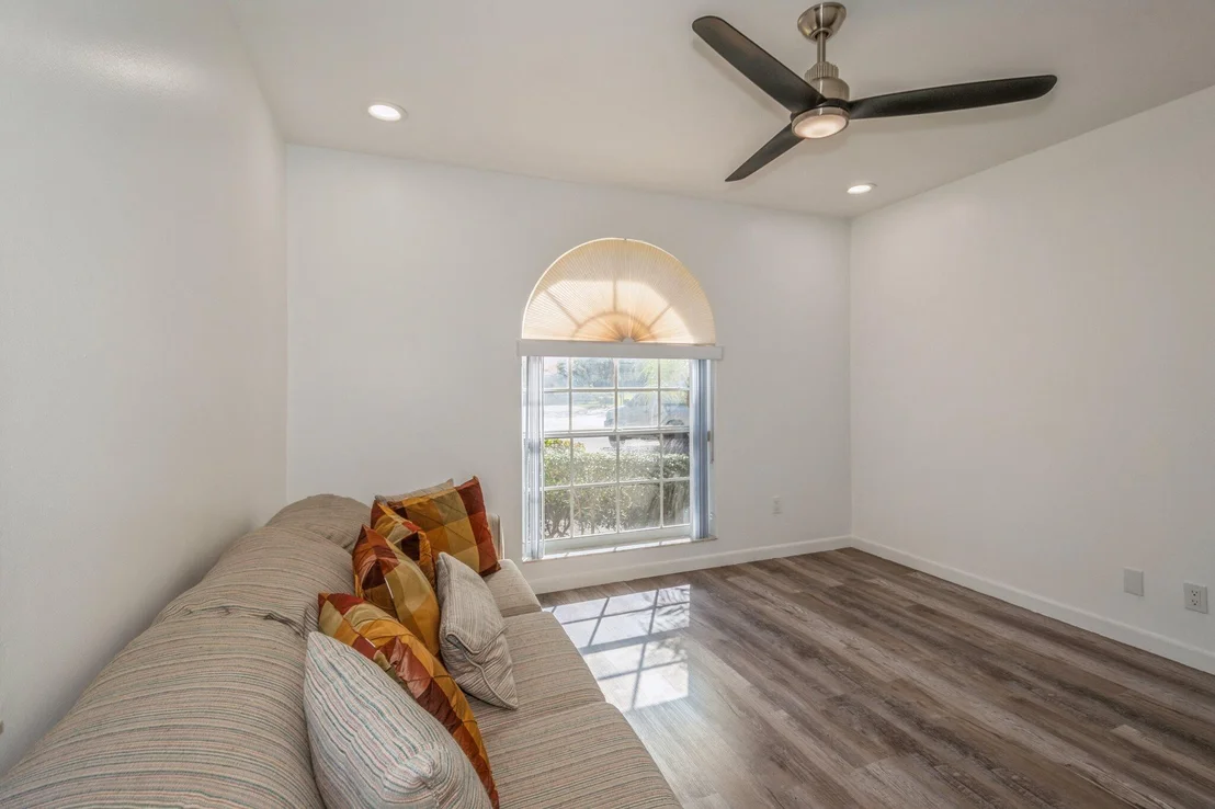 Photo of 7927 Coral Pointe Drive