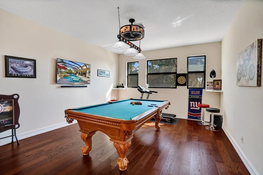 Photo of 16610 Gateway Bridge Drive