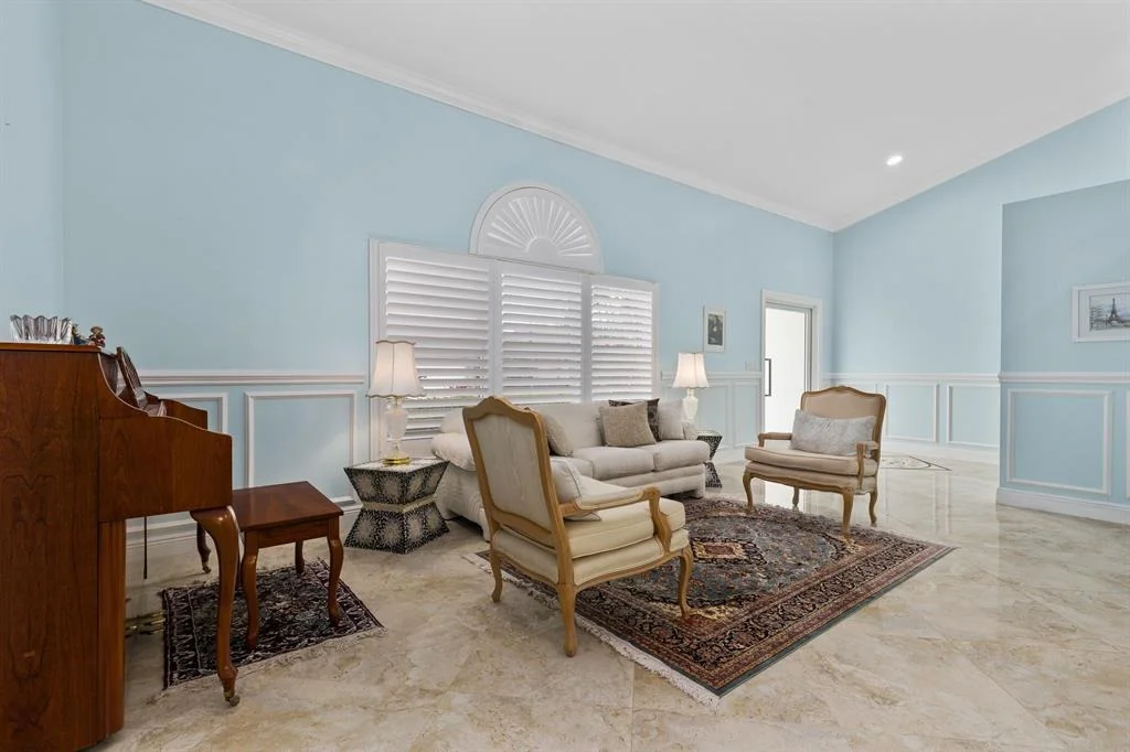 Photo of 10123 Canoe Brook Circle
