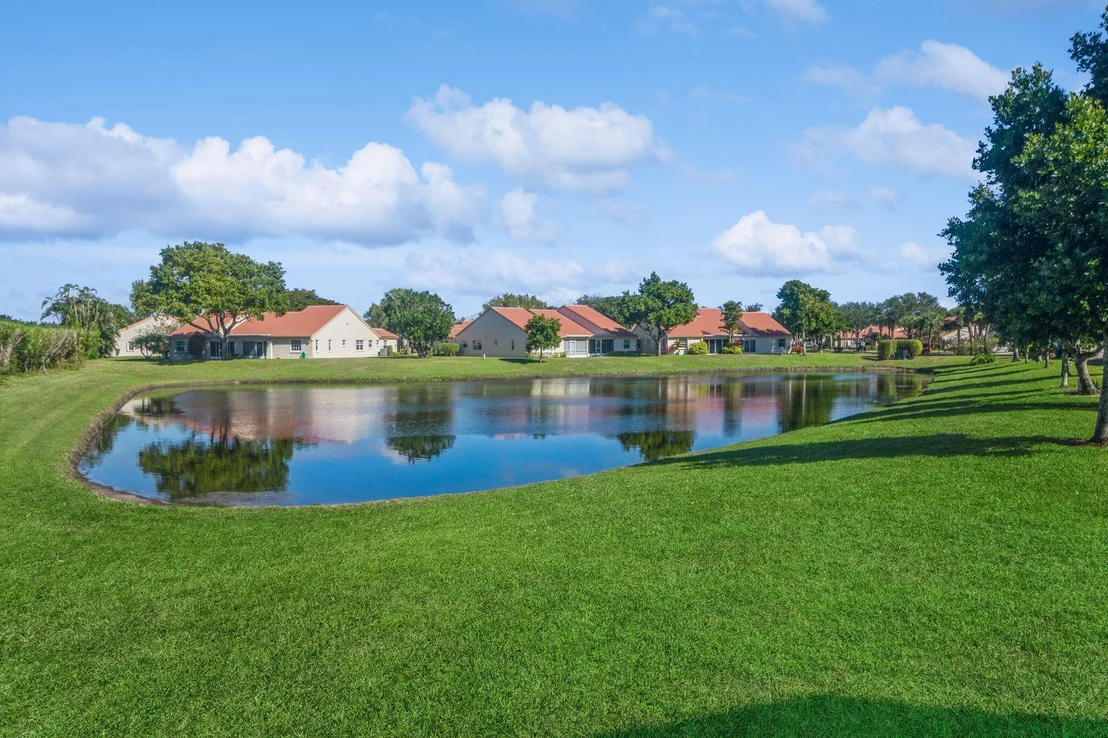 Photo of 7927 Coral Pointe Drive