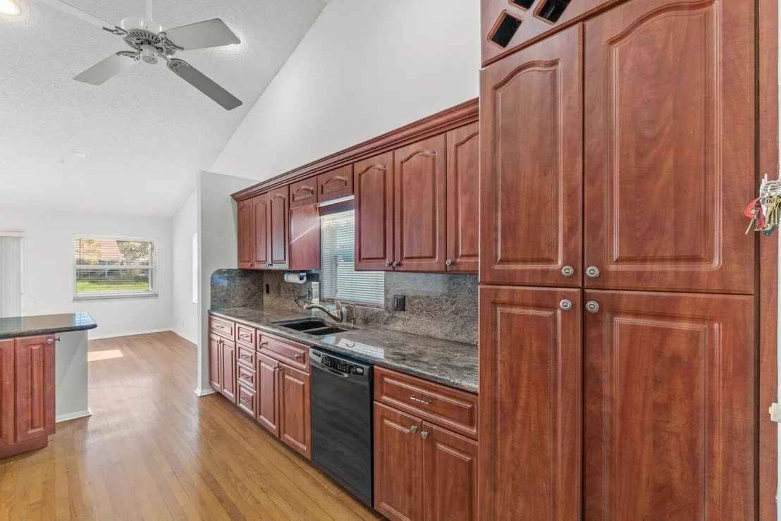 Photo of 5530 Grande Palm Circle