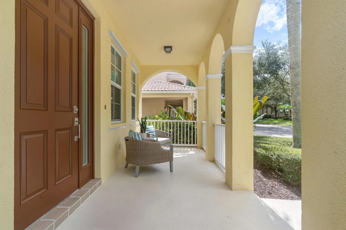 Photo of 4033 Community Drive