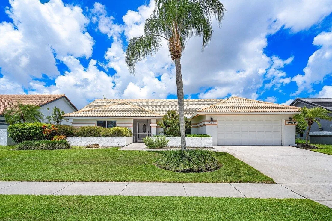 Photo of 9439 Sun Pointe Drive