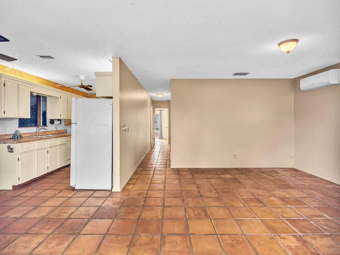 Photo of 301 5TH Street