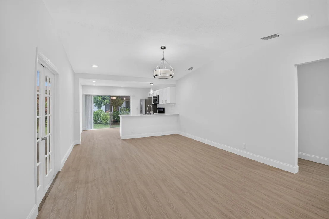 Photo of 5444 Laurel Oak Street