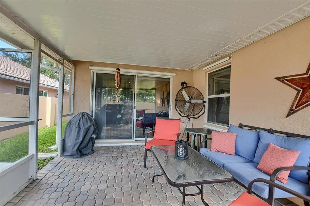 Photo of 5541 Grande Palm Circle