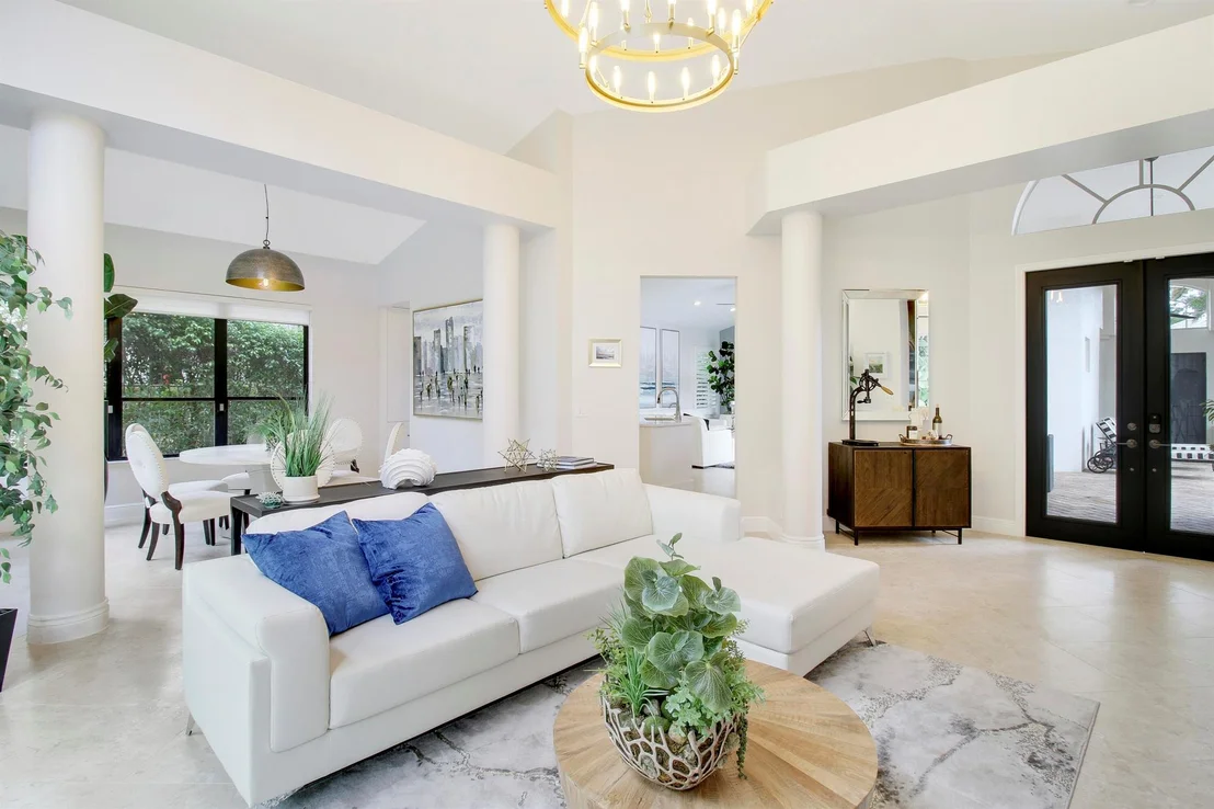 Photo of 7606 La Corniche Circle