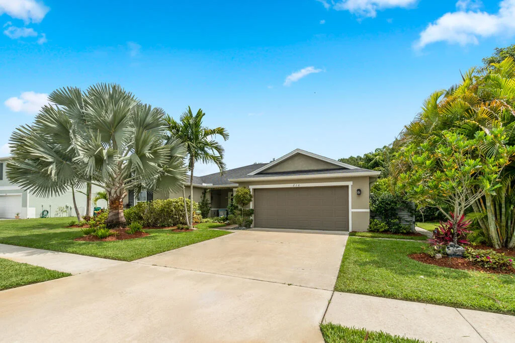 Photo of 216 Barbossa Drive
