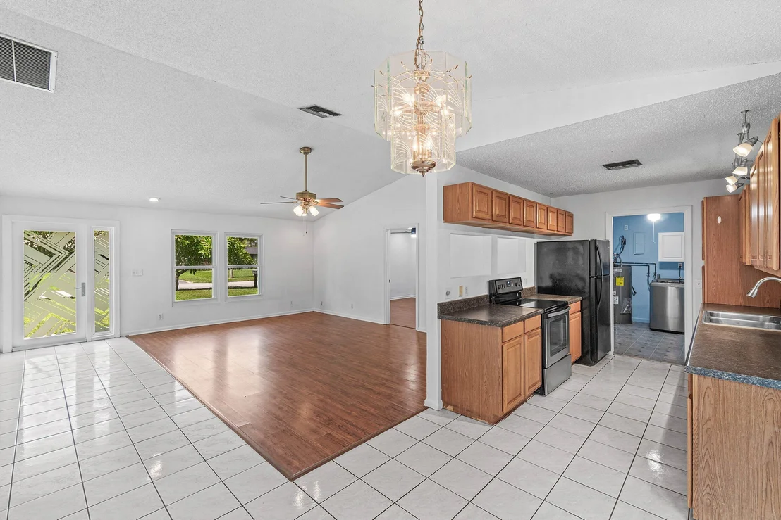 Photo of 7442 Canal Drive