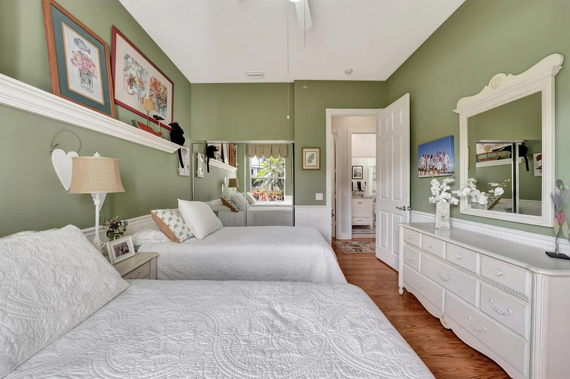 Photo of 4775 Temple Drive