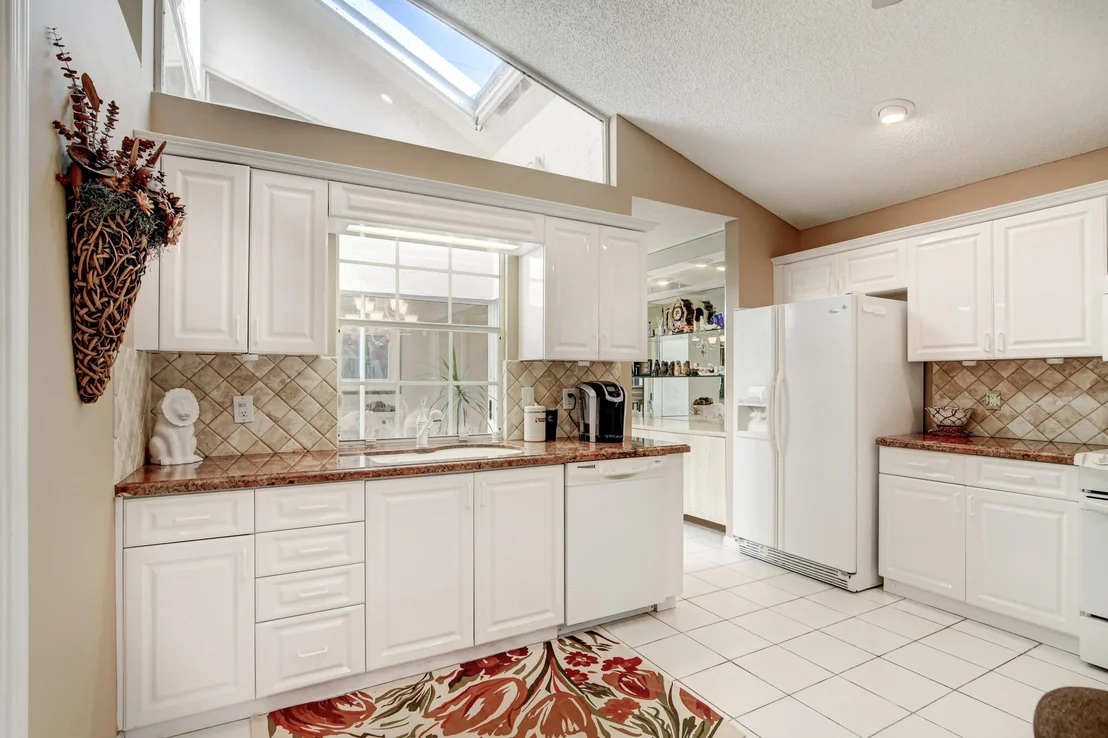 Photo of 6089 Bay Isles Drive
