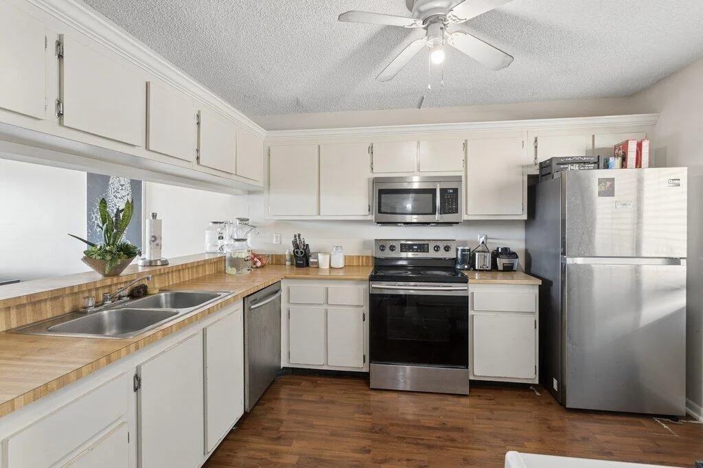 Photo of Unit 404 at 8030 Hampton Boulevard