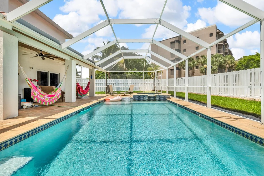 Photo of 84 Gables Boulevard