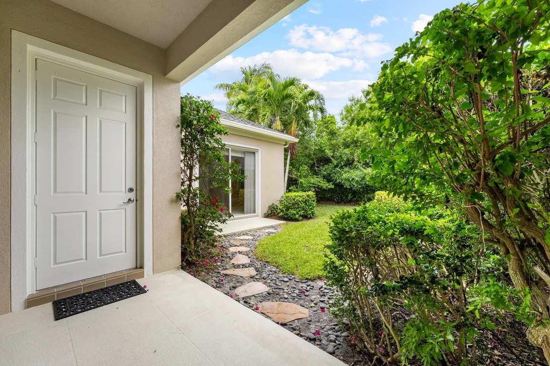 Photo of 326 Caravelle Drive
