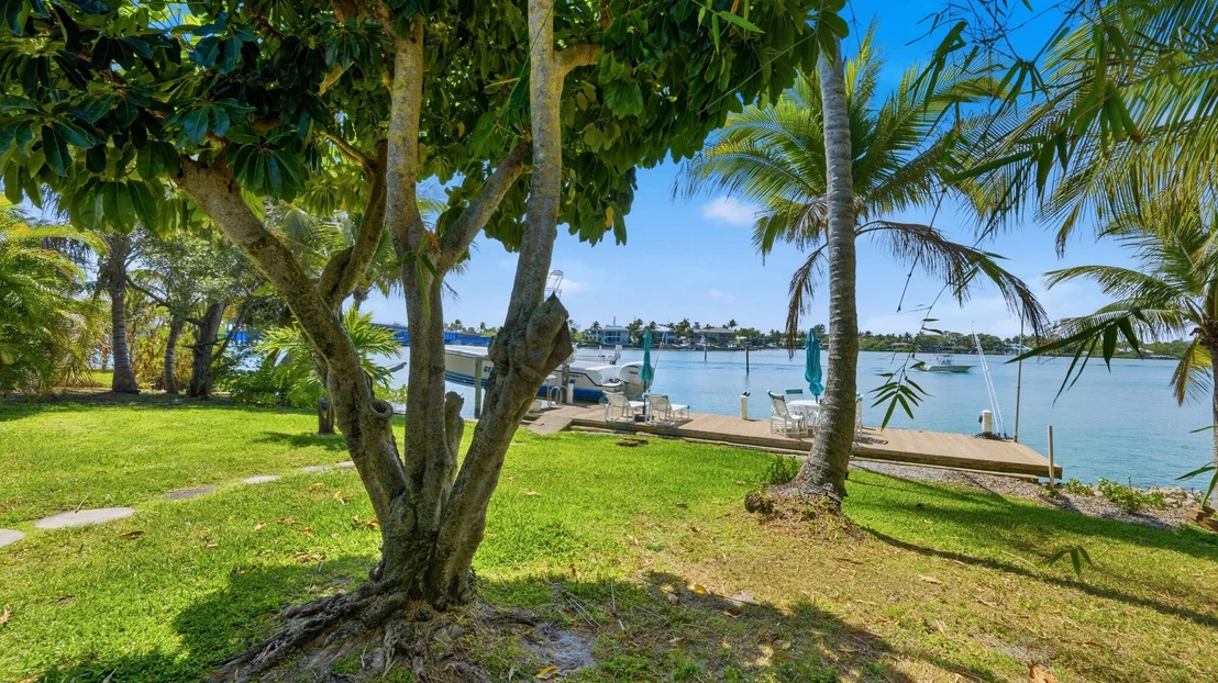 Photo of 1305 Peninsular Road
