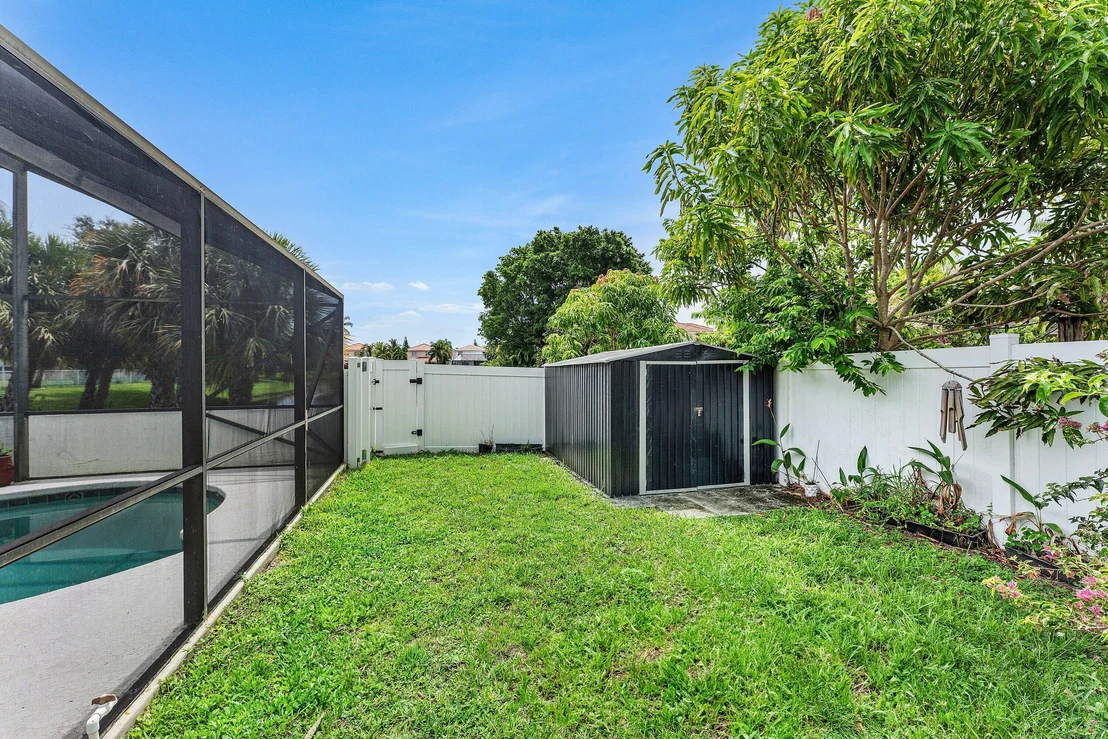 Photo of 7076 Middlebury Drive