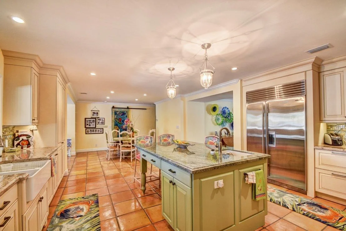 Photo of 1011 Beach Drive