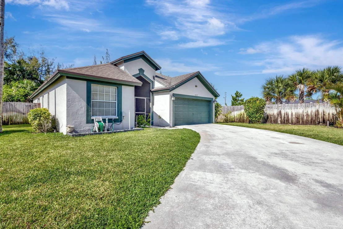 Photo of 5297 Fox Trace