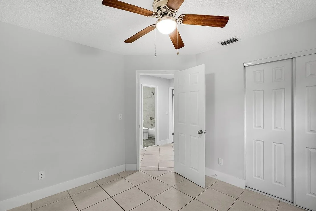 Photo of 10 47th Avenue