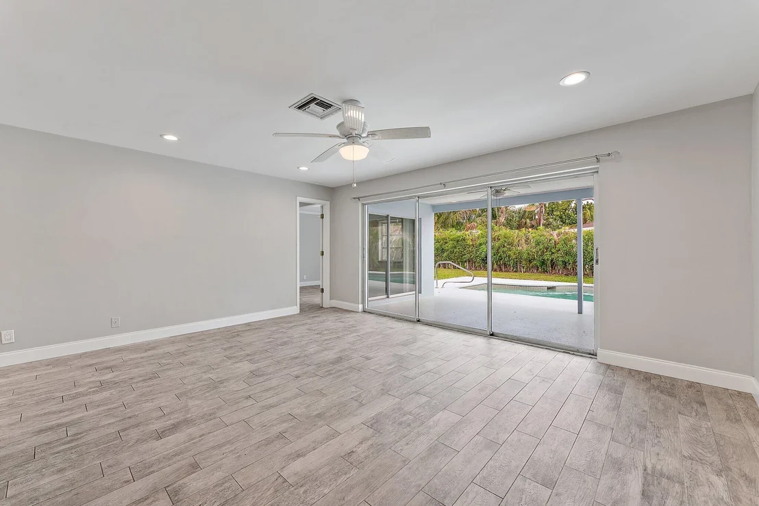 Photo of 538 Dover Road N