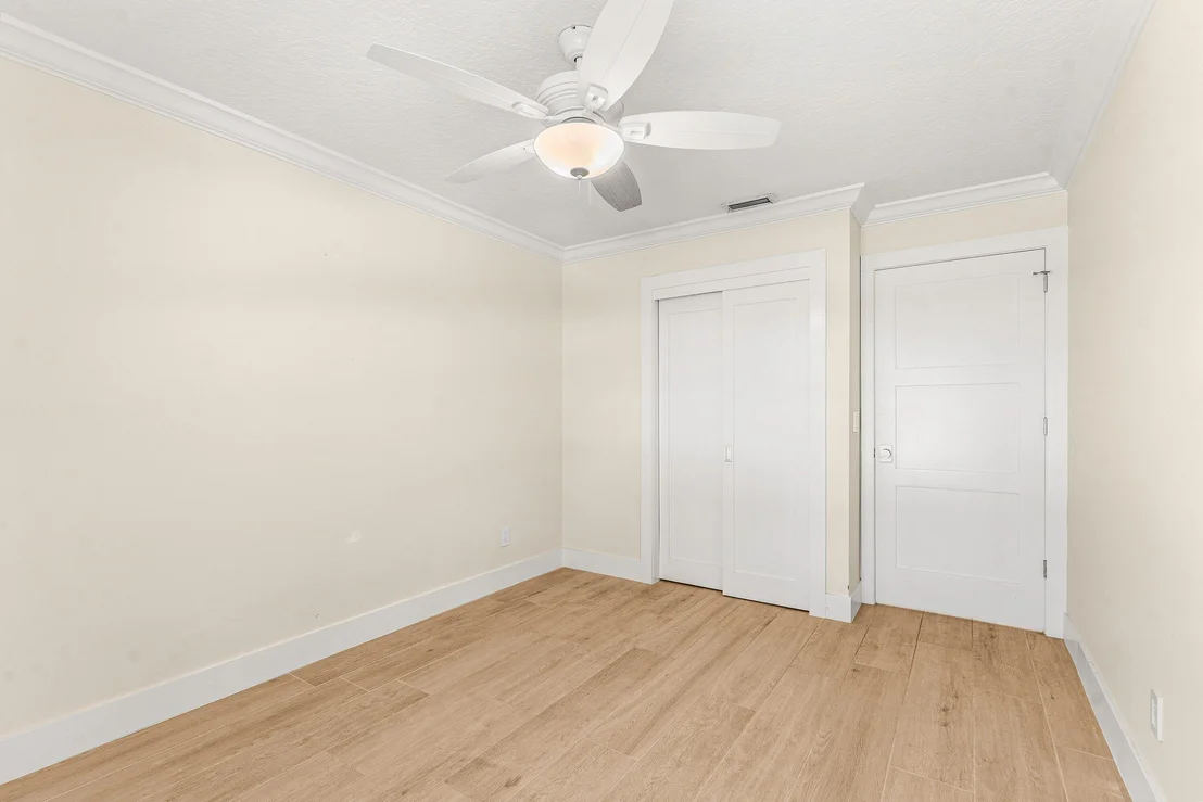Photo of 226 Moccasin Trail W