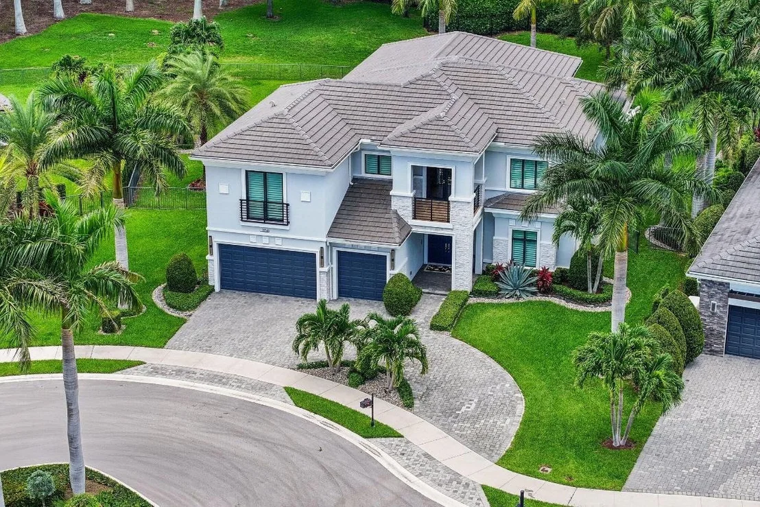 Photo of 2741 NW 70th Boulevard