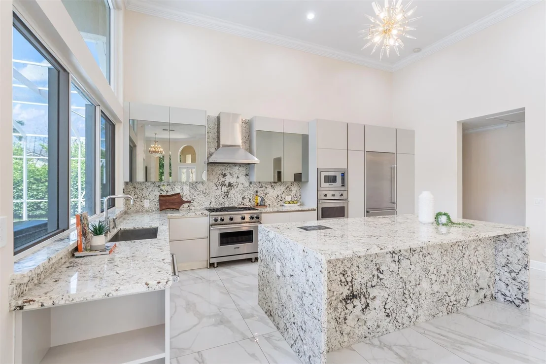 Photo of 6805 NW 70th Place