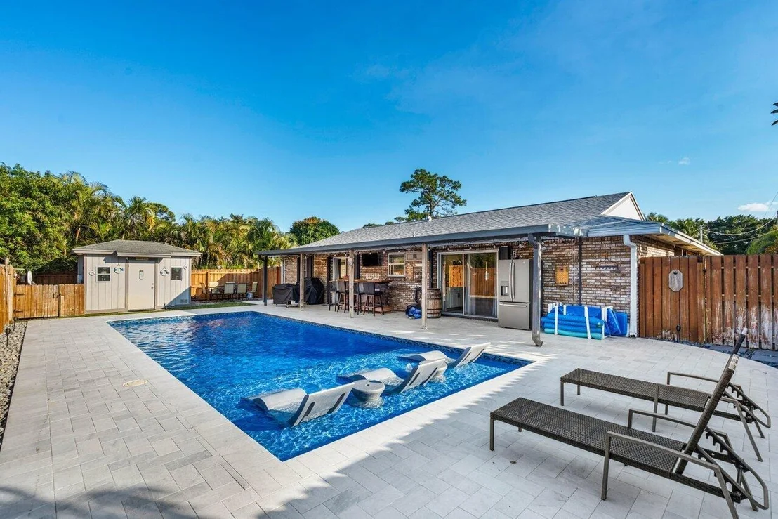 Photo of 7351 Canal Drive