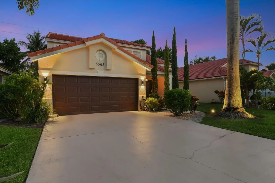 Photo of 5565 American Circle