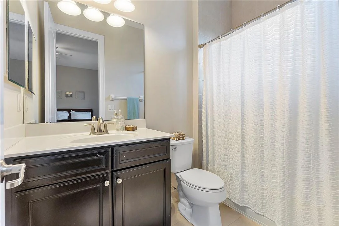 Photo of 8971 Lakeview Place